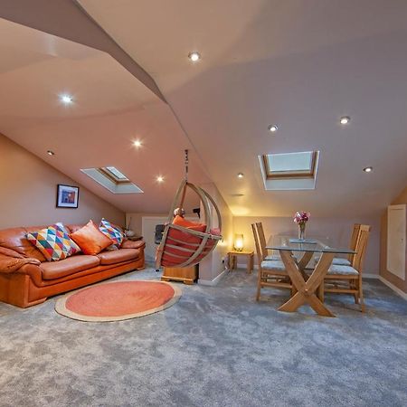 Premium 2Nd Floor 2 Bed Apt Sleeps 4 Adults In Oban Town Buitenkant foto