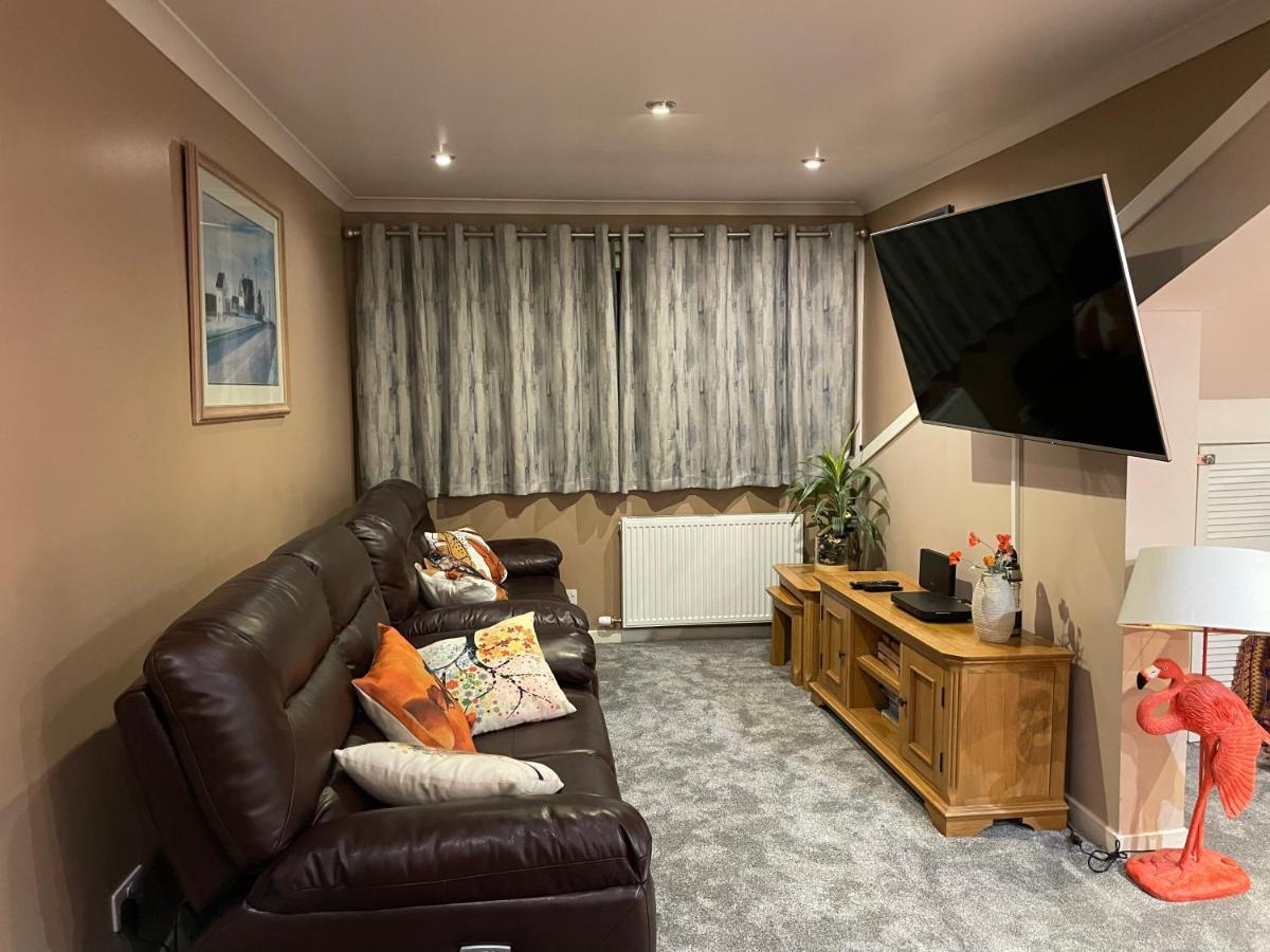 Premium 2Nd Floor 2 Bed Apt Sleeps 4 Adults In Oban Town Buitenkant foto