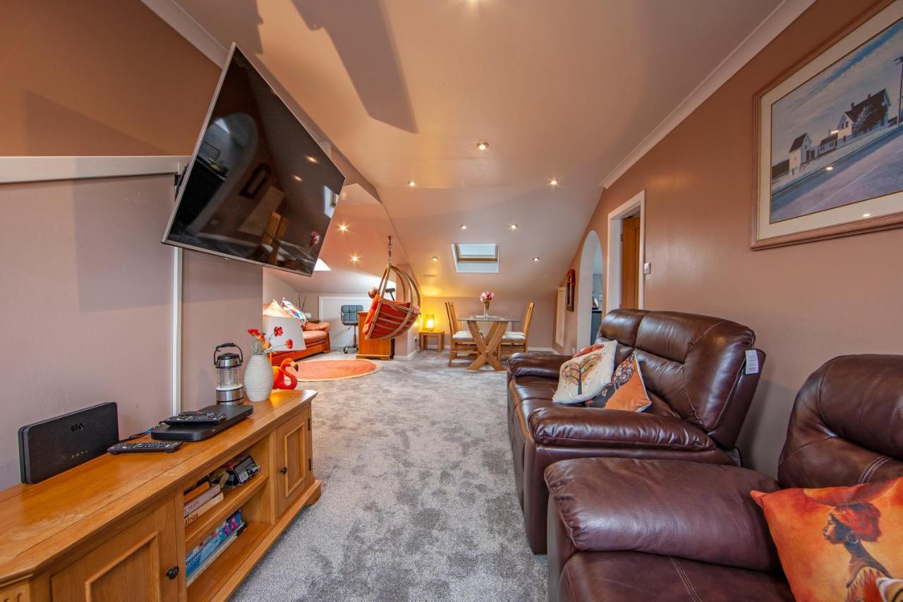 Premium 2Nd Floor 2 Bed Apt Sleeps 4 Adults In Oban Town Buitenkant foto