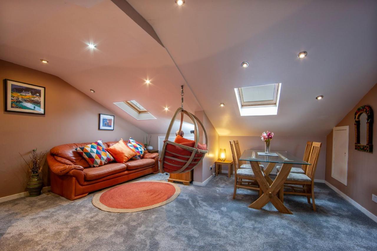 Premium 2Nd Floor 2 Bed Apt Sleeps 4 Adults In Oban Town Buitenkant foto